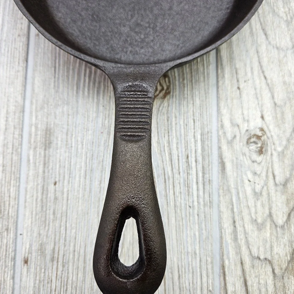 Benjamin & Medwin Cast Iron Skillet 6.5 Inch‎ Vintage Cookware Restored